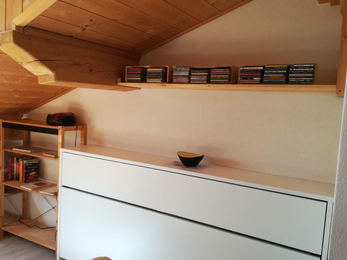 Confortevole Mansarda Di Montagna Poschiavo Bagian luar foto